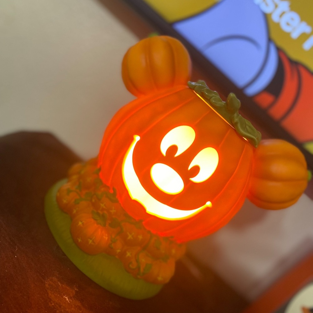 Scentsy Pumpkin Mickey Warmer - Orange and Green